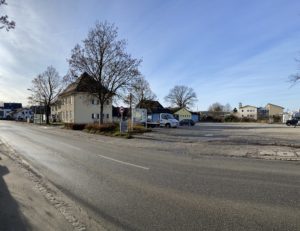 Ortsmitte mit Rathaus